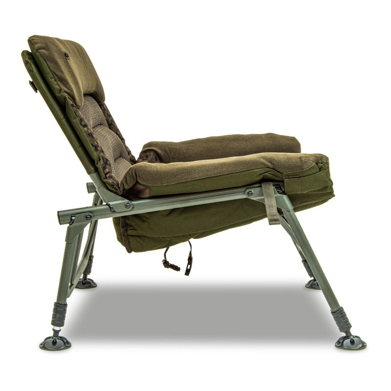 Side profile: shows the seat depth, the reclined backrest angle and the telescopic Spring-Loc rear legs with mud feet.
