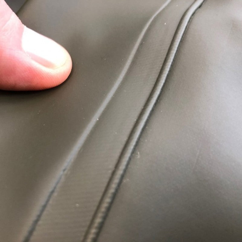 Vass-Tex 650 chest wader welded seam close-up on the olive PVC material